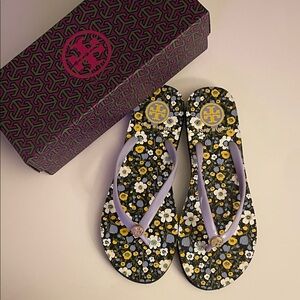 Tory Burch Navy and Yellow Floral Sandals size 8 NWT